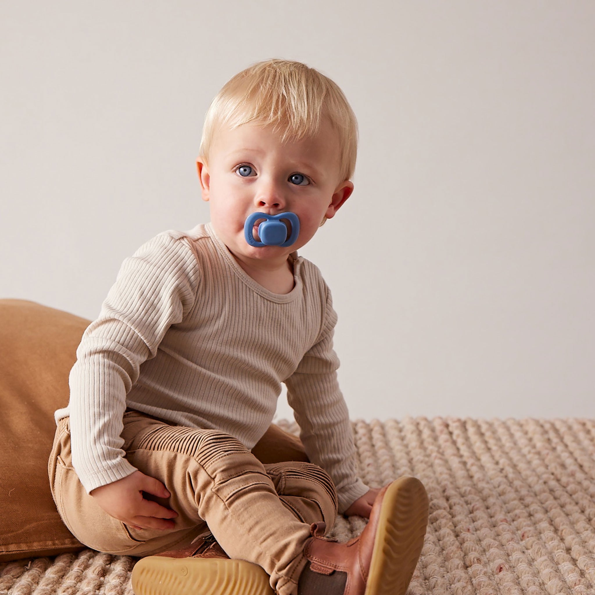 Pacifier パシファイアー(おしゃぶり)