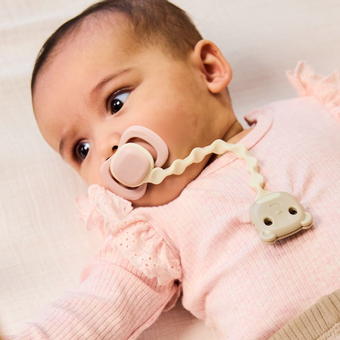 【10月以降発売開始予定】Soother Clip おしゃぶりクリップ