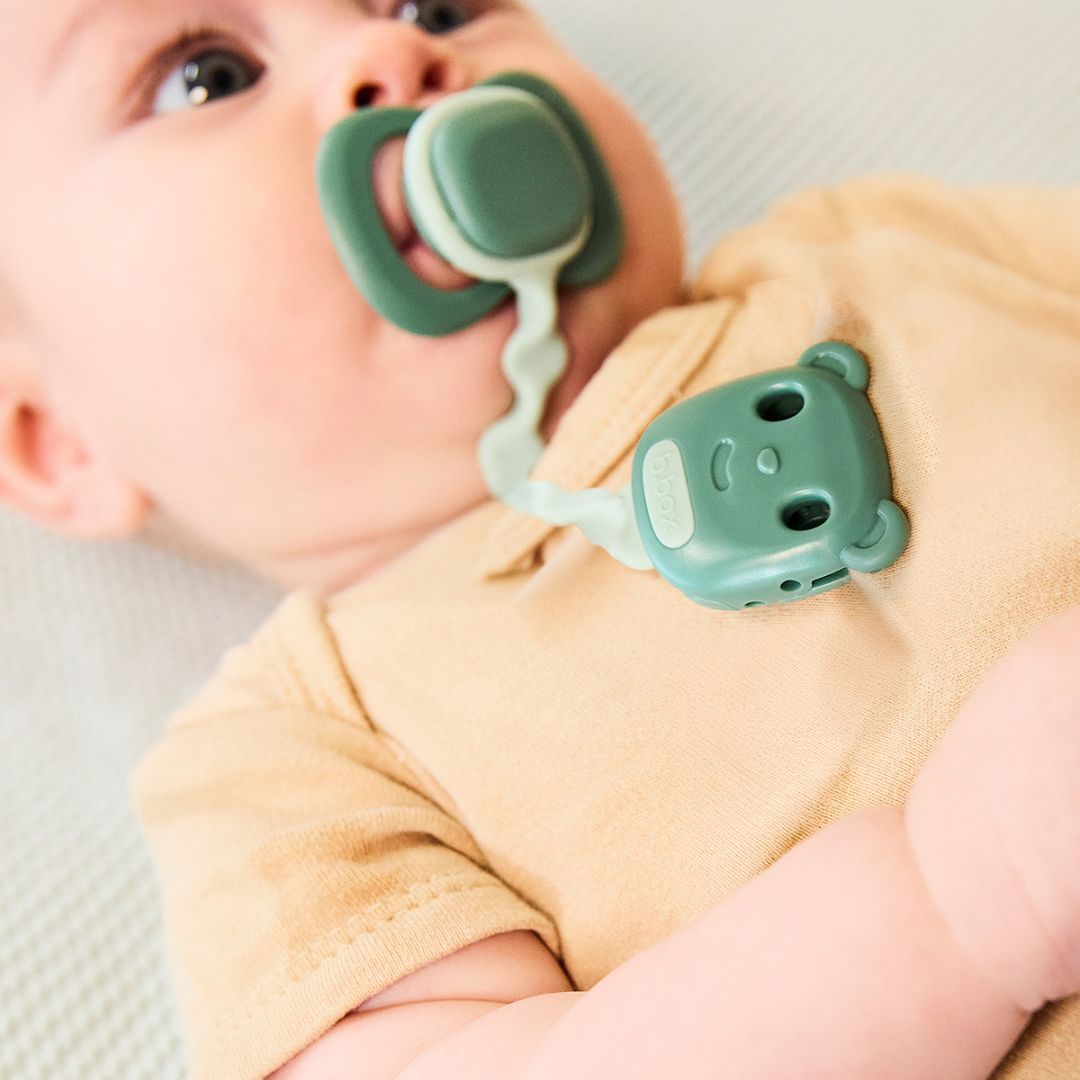 【10月以降発売開始予定】Soother Clip おしゃぶりクリップ