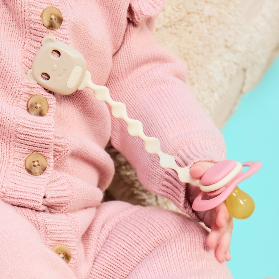 【10月以降発売開始予定】Soother Clip おしゃぶりクリップ
