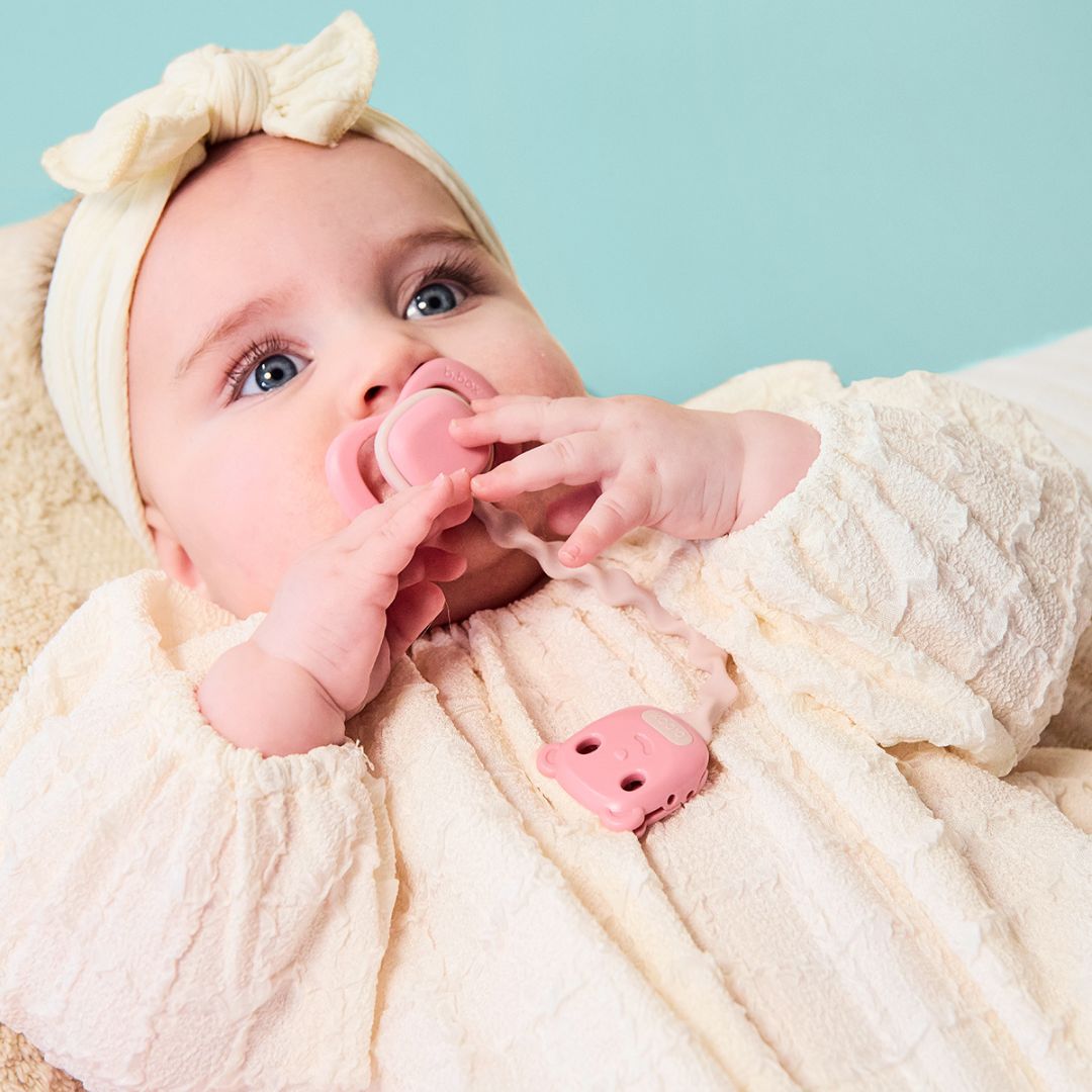 【10月以降発売開始予定】Soother Clip おしゃぶりクリップ